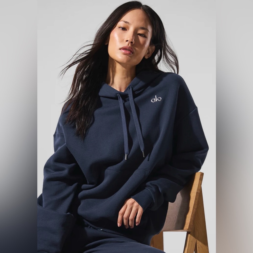 ALO Yoga Accolade Navy Hoodie
